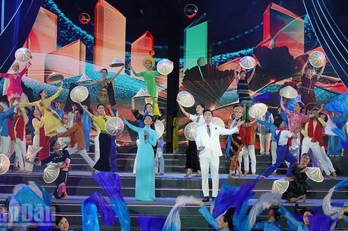 Chương trình nghệ thuật 'Thành phố Hồ Chí Minh – Rạng rỡ kỷ nguyên mới'