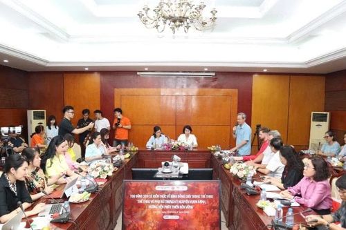 Thể thao và phụ nữ trong kỷ nguyên vươn mình