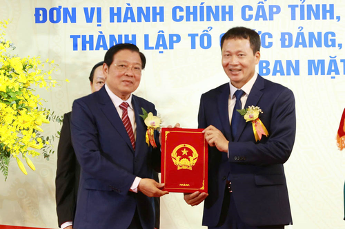 Đồng chí Phan Đình Trạc dự lễ công bố nghị quyết, quyết định về sáp nhập đơn vị hành chính tỉnh Đồng Nai