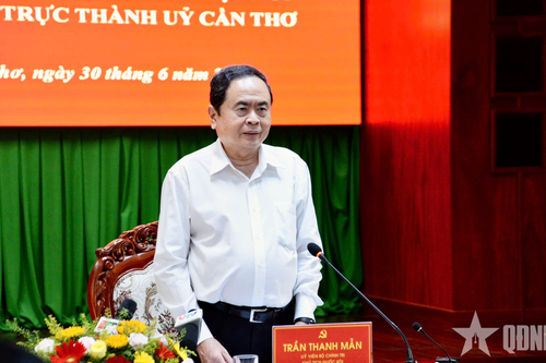 Chủ tịch Quốc hội Trần Thanh Mẫn: Xây dựng bộ máy chính quyền gần dân, sát dân, vì dân phục vụ