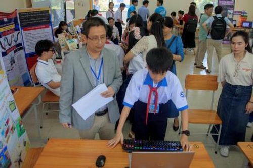 Gần 800 thí sinh tranh tài tại Hội thi Tin học Trẻ toàn quốc lần thứ 31 - 2025 khu vực miền Trung