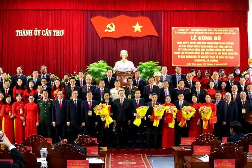 TP Cần Thơ (mới) phải định vị rõ vai trò trung tâm kinh tế, dẫn dắt ĐBSCL phát triển