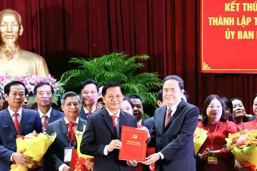 Ông Trần Văn Lâu giữ chức Chủ tịch UBND TP Cần Thơ mới