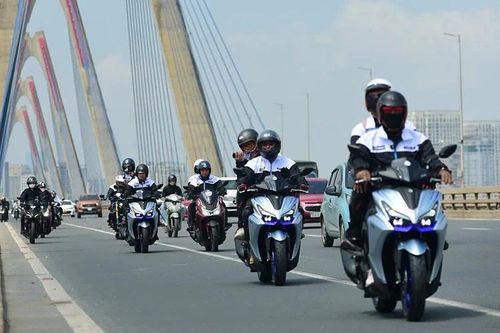 Yamaha NVX 2025 - Lái mượt phố đông, bứt phá với YECVT