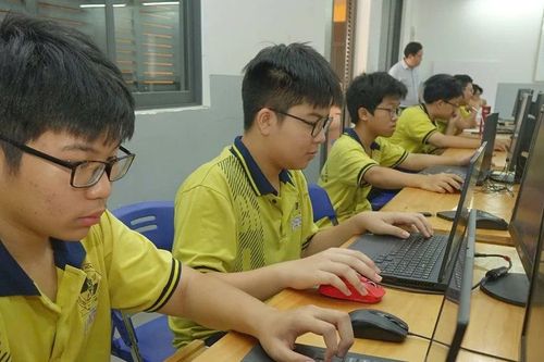 Xây dựng nhóm môn lựa chọn trong trường THPT: Cân đối để đáp ứng nguyện vọng