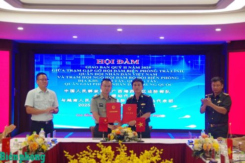 Tăng cường phối hợp bảo đảm an ninh trật tự khu vực biên giới đất liền Việt Nam - Trung Quốc