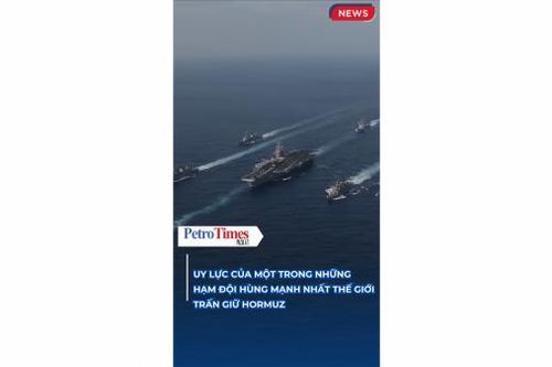 Uy lực của một trong những hạm đội hùng mạnh nhất thế giới trấn giữ Hormuz