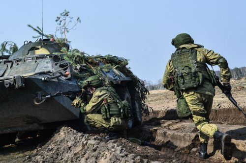 Quân đội Nga vượt sông, kiểm soát ngôi làng đầu tiên của Ukraine ở vùng Dnipropetrovsk