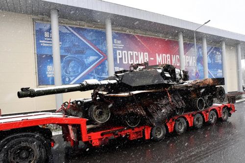 Xe Tăng Abrams bị hủy diệt ở Ukraine: Mỹ gấp rút chi 100 triệu USD 'vá' lỗ hổng chí mạng