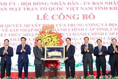 Nhân dân đặt nhiều kỳ vọng vào sự phát triển của tỉnh Khánh Hòa (mới)