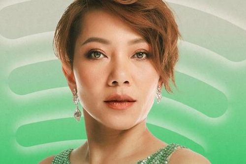 Diva Hà Trần: 'Ngoài nghệ thuật, tôi sống đúng là một người phụ nữ của gia đình'