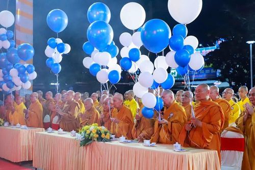 Giáo hội tinh gọn tổ chức, vai trò tự viện được đề cao