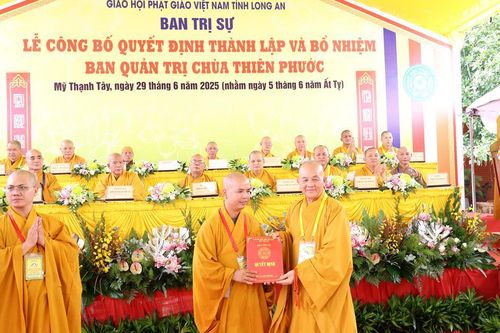 Long An: Công bố quyết định thành lập và bổ nhiệm Ban Quản trị chùa Thiên Phước
