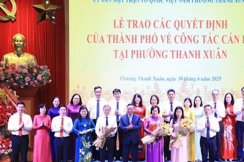 Dấu ấn lịch sử ngày 30/6: Các phường, xã ở Thủ đô đồng loạt ra mắt bộ máy hành chính mới