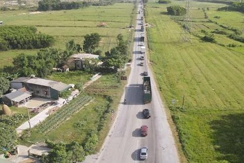 Gấp rút nâng cấp QL12C kết nối cao tốc Hàm Nghi - Vũng Áng, hoàn thành trong tháng 10