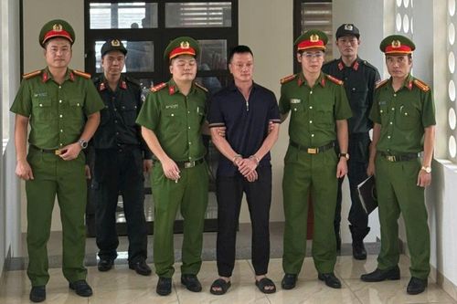 Khởi tố, bắt tạm giam trùm giang hồ Vi 'ngộ'