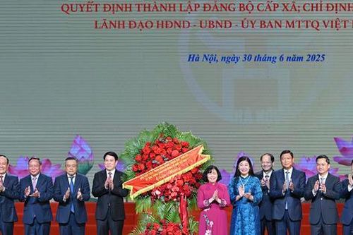 Chủ tịch nước Lương Cường dự lễ công bố sắp xếp đơn vị hành chính tại Hà Nội