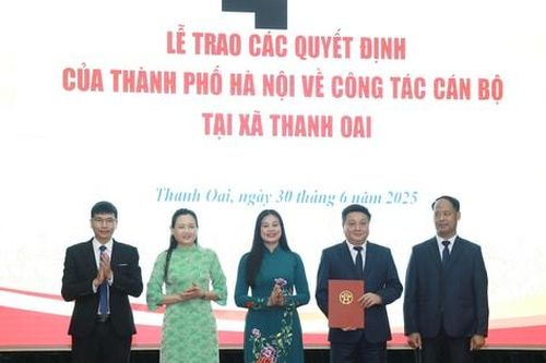 Đồng chí Bùi Hoàng Phan giữ chức Bí thư Đảng ủy, Chủ tịch HĐND xã Thanh Oai