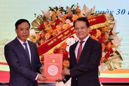 Đồng chí Nguyễn Mạnh Hà giữ chức Bí thư Đảng ủy, Chủ tịch HĐND phường Long Biên