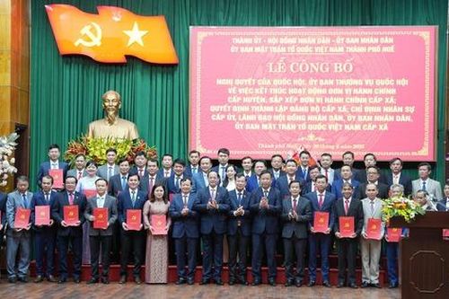 Huế công bố Bí thư, Chủ tịch 40 xã, phường mới sau sắp xếp