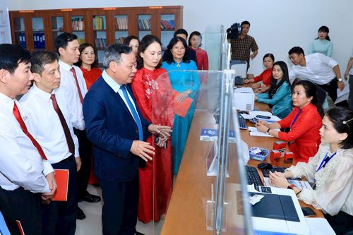 Hôm nay, 1-7-2025, thời khắc lịch sử: Chính quyền địa phương hai cấp bắt đầu hoạt động