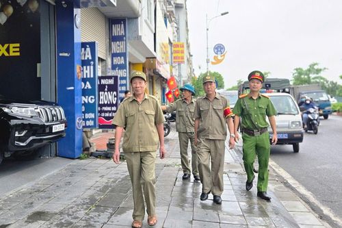Tín hiệu tích cực từ bộ máy chính quyền mới tại phường Long Biên