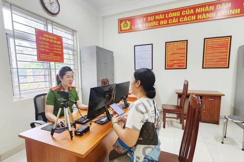 Phục vụ nhân dân với chất lượng tốt nhất ngay từ ngày làm việc đầu tiên