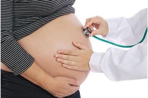 Cặp vợ chồng lớn tuổi bị lừa tiền tỷ vì khao khát sinh thêm con