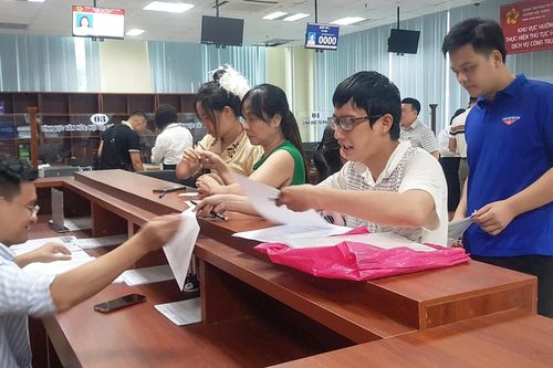 Ngày đầu vận hành chính quyền 2 cấp ở Thanh Hóa: Giải quyết nhanh gọn các vướng mắc của dân