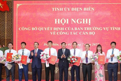 Tỉnh ủy Điện Biên công bố nhiều quyết định về nhân sự