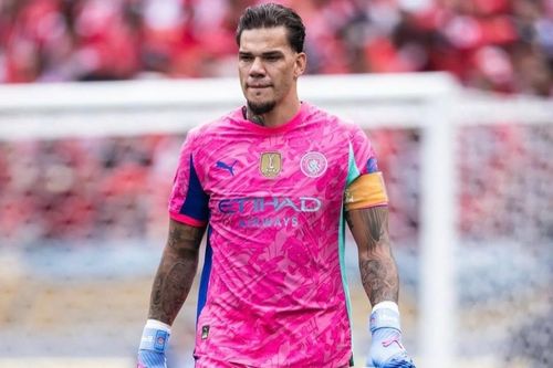 CĐV Man City đòi bán Ederson