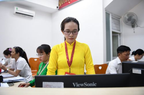 Ngày đầu vận hành chính quyền hai cấp tại TP.HCM