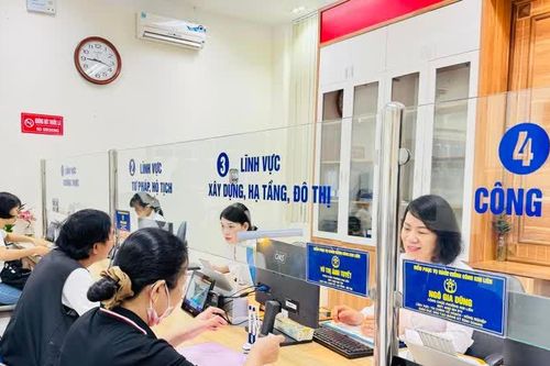 Ngày đầu vận hành mô hình chính quyền địa phương 2 cấp diễn ra thông suốt