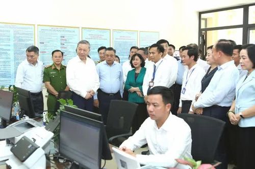 Tổng Bí thư Tô Lâm kiểm tra hoạt động chính quyền địa phương 2 cấp tại Hà Nội