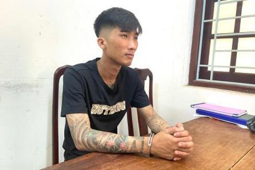 Bắt khẩn cấp kẻ dùng dao cướp tài sản của tài xế xe ôm công nghệ