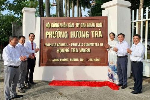 Đà Nẵng sôi động ngày đầu làm việc tại một số phường mới