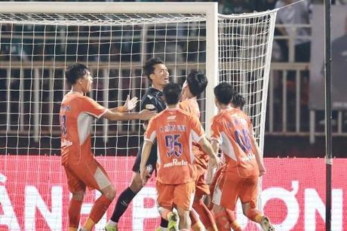 SHB Đà Nẵng sau cú chết hụt: Tái sinh & tái thiết