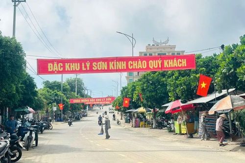 Ngày đầu làm việc tại các trụ sở đặc khu, xã mới ở Quảng Ngãi: Khí thế mới, quyết tâm mới