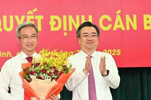 Chuẩn y đồng chí Đặng Minh Thông giữ chức Phó Bí thư Thành ủy TPHCM