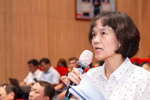 Tập trung tháo gỡ vướng mắc cho giáo dục đại học