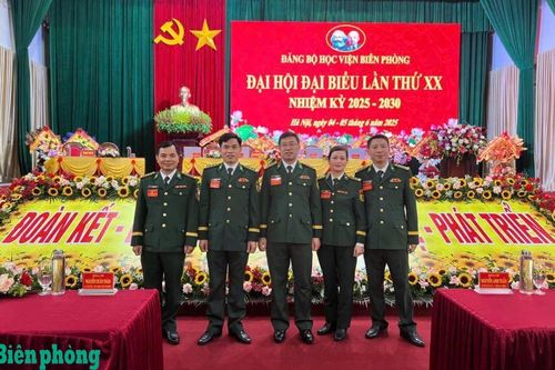 Người thầy, người cán bộ chỉ huy mẫu mực, tâm huyết, trách nhiệm
