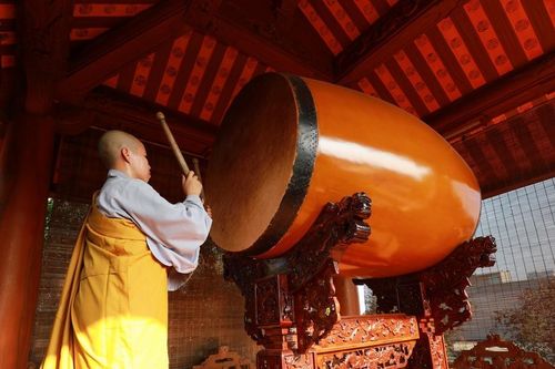 Hơn 18.000 ngôi chùa khắp cả nước đồng loạt ngân vang tiếng chuông cầu nguyện quốc thái dân an