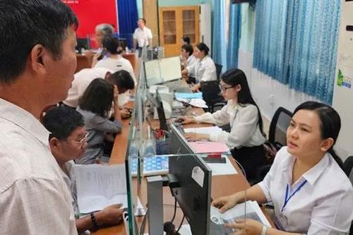 'Siêu phường' ở Đồng Nai đón đông đảo người dân, thủ tục nhanh gọn