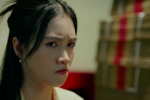 'Dịu dàng màu nắng' tập 21: Tuyết điên cuồng vì hỏng việc, Thành bị Phong vạch mặt