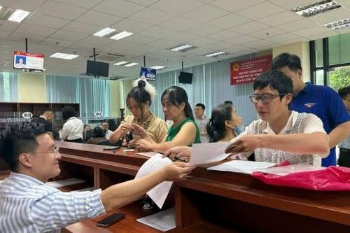 Ngày làm việc đầu tiên ở phường gần 200.000 cư dân tại Thanh Hóa
