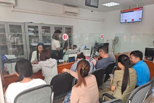 Hà Tĩnh: Phấn khởi, tự tin vận hành bộ máy ngay từ ngày đầu lịch sử
