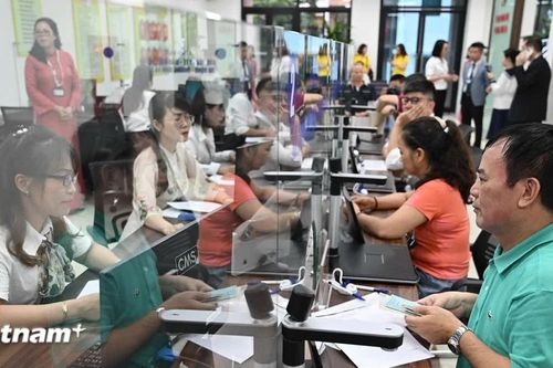 Hà Nội chính thức vận hành chính quyền hai cấp, cán bộ sẵn sàng phục vụ