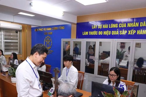 Bộ máy hoạt động hiệu quả, thông suốt trong ngày đầu vận hành chính quyền 2 cấp