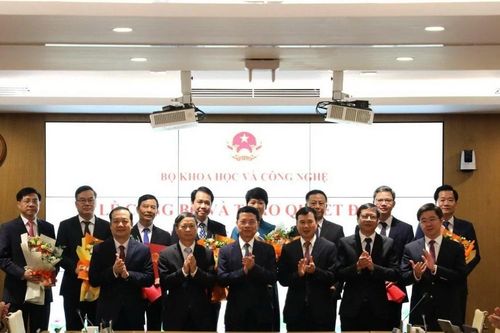 Bộ Khoa học và Công nghệ công bố quyết định nhân sự tại các đơn vị trực thuộc