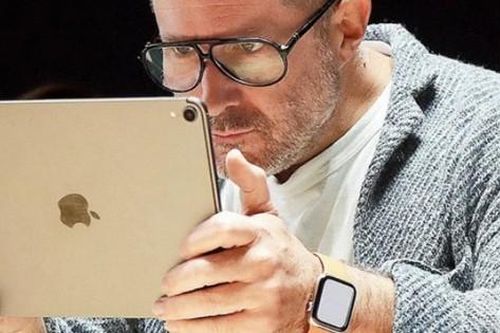 Apple và Samsung đang bỏ quên điều này với smartphone siêu mỏng